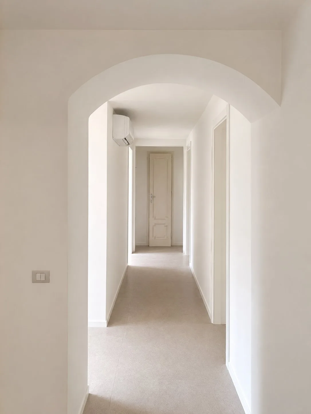 Palazzo Ghislanzoni — Finiture interne