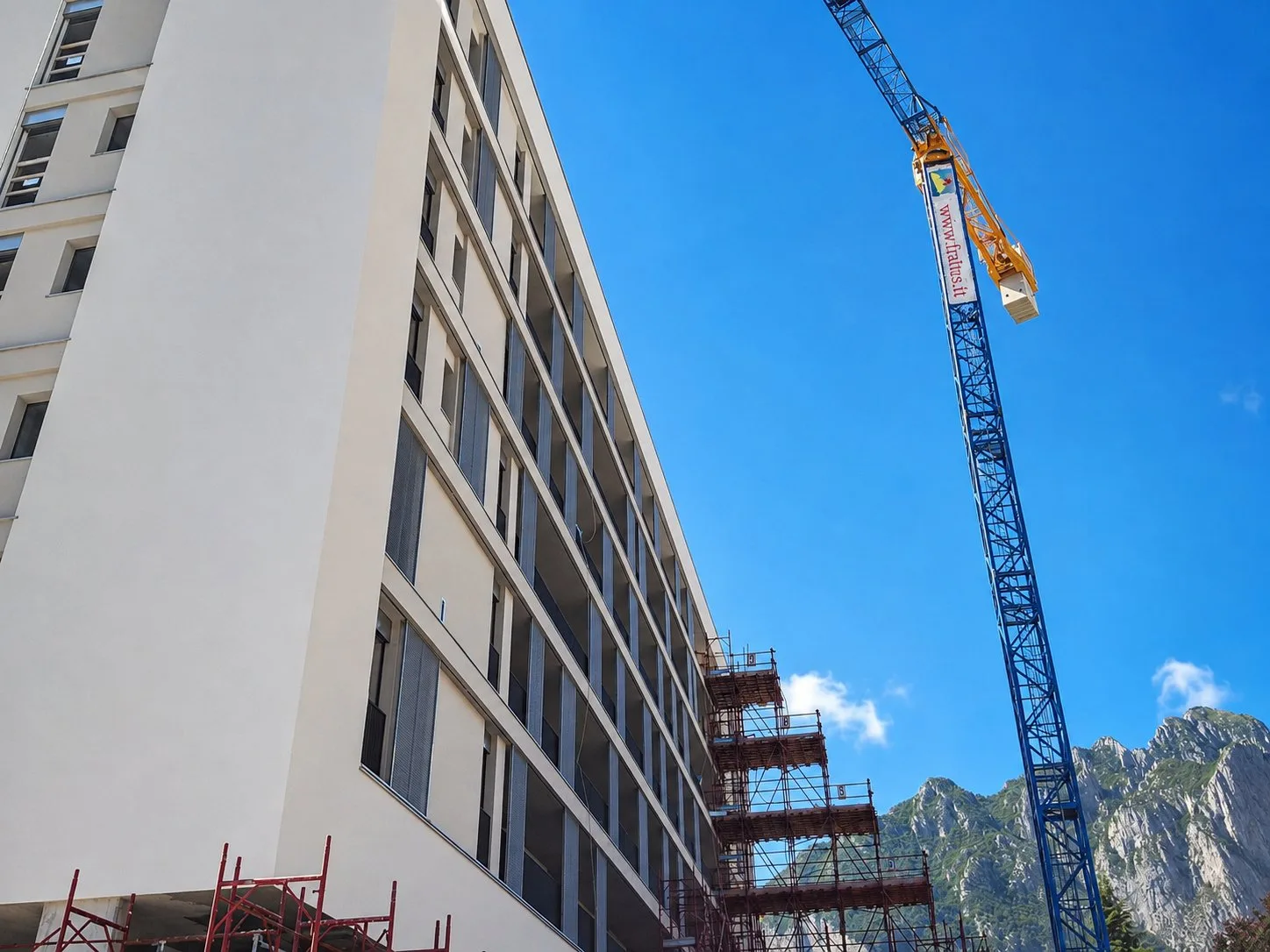 Nuove costruzioni — dettaglio di cantiere