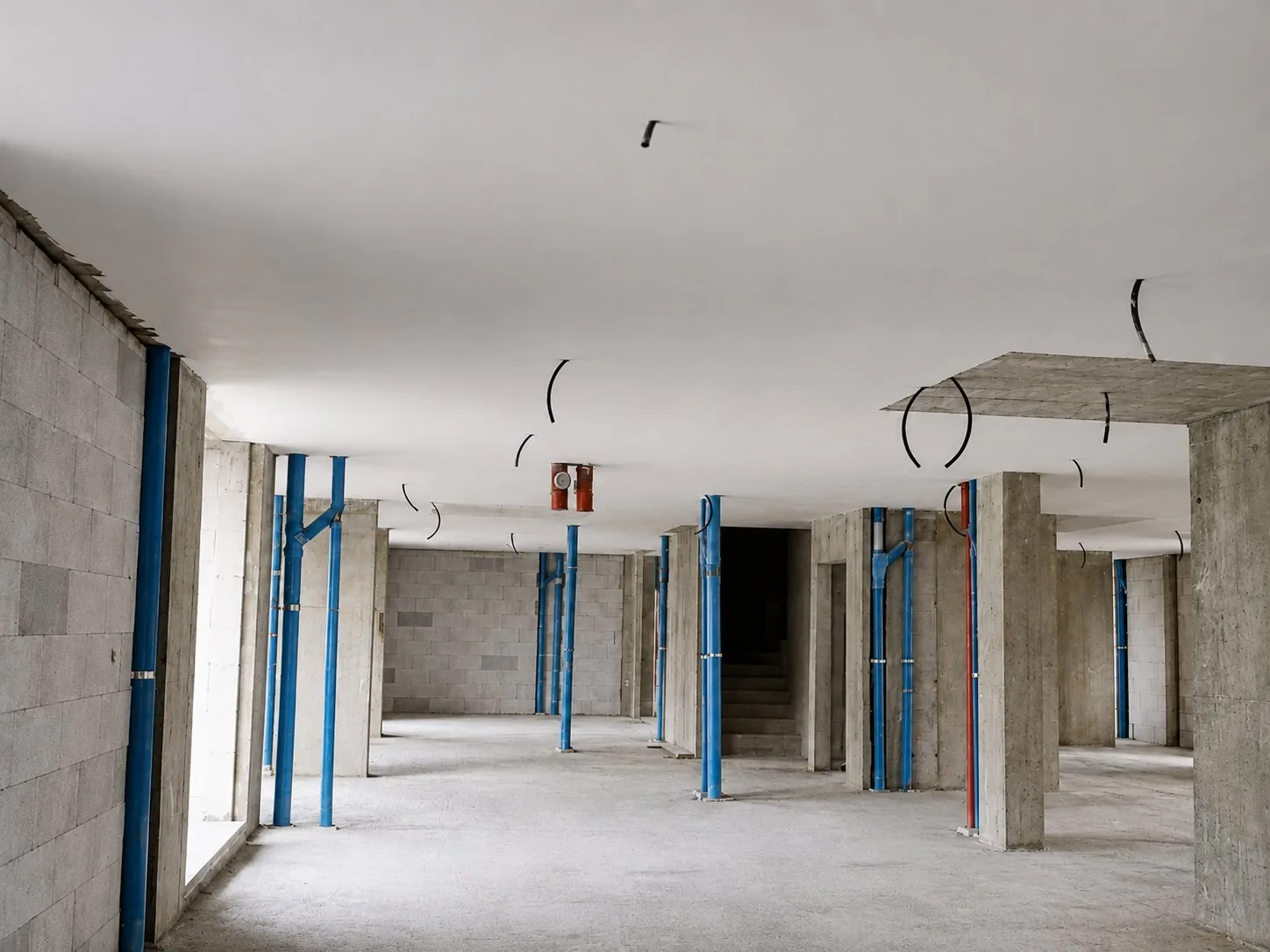 Technology Tower — Pulizia e ordine