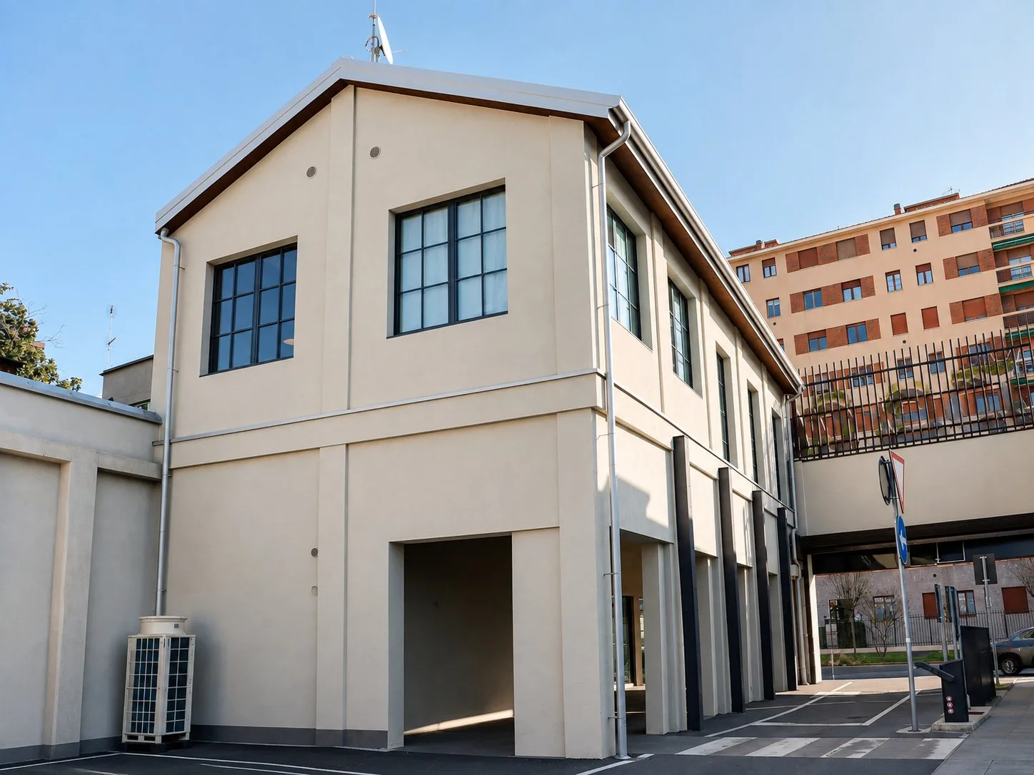 Viale Monza — Edificio A fronte interno completato