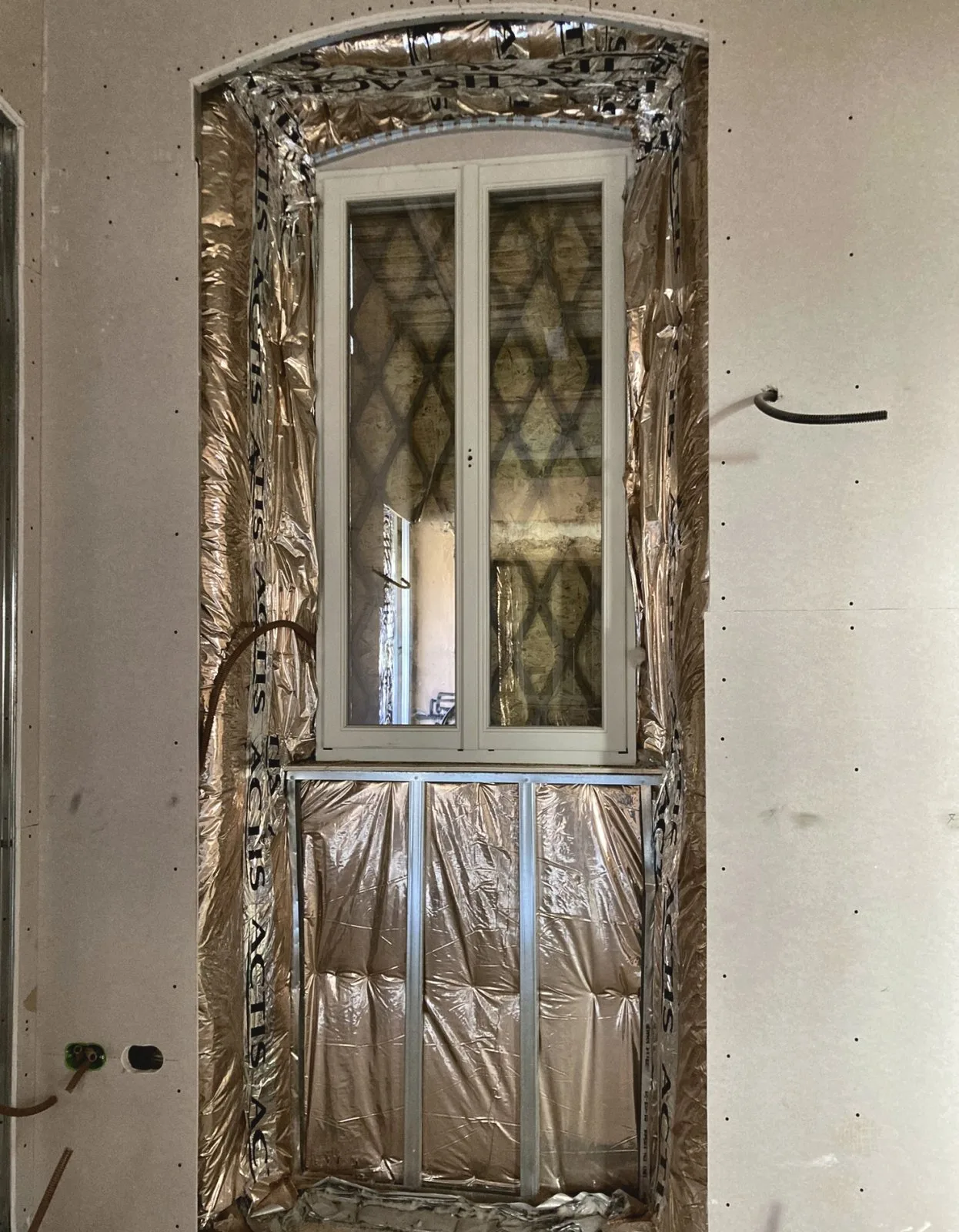 Villa lungo il Brembo — Particolare isolamenti e cartongesso